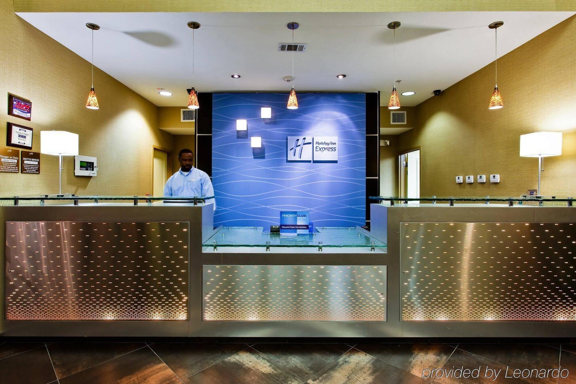 Holiday Inn Express Hotel & Suites Dallas South - Desoto, An Ihg Hotel Exterior foto